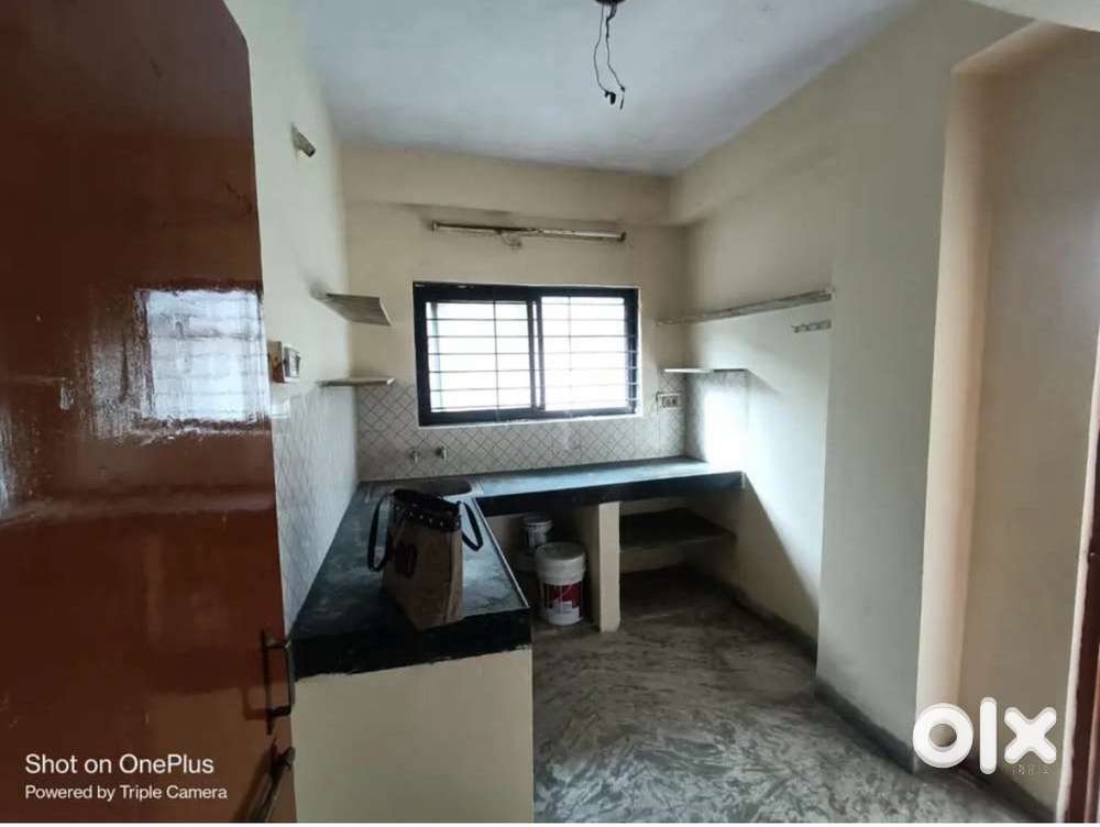 2 bhk furnished fkat available on rent south tukoganj indore