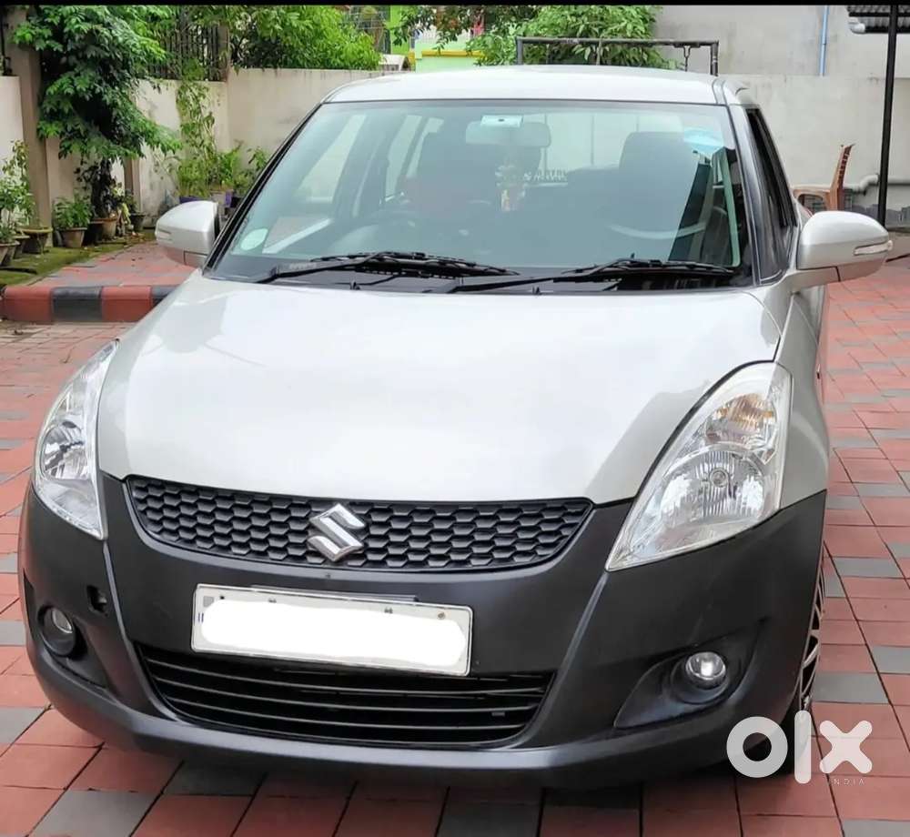 Under very good condition with bettery under warranty with new shocker