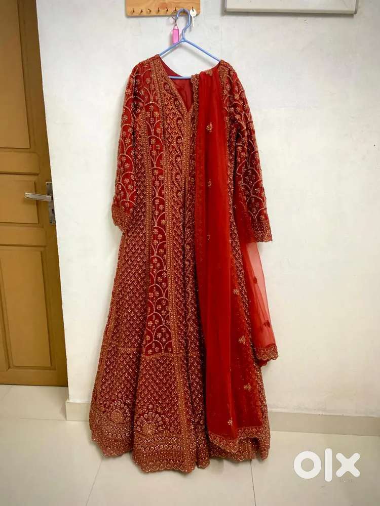 Wedding gown bride dress