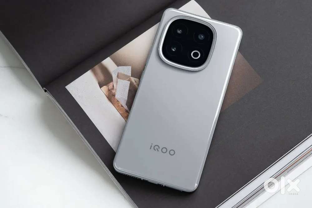 iQOO 13 5g grey