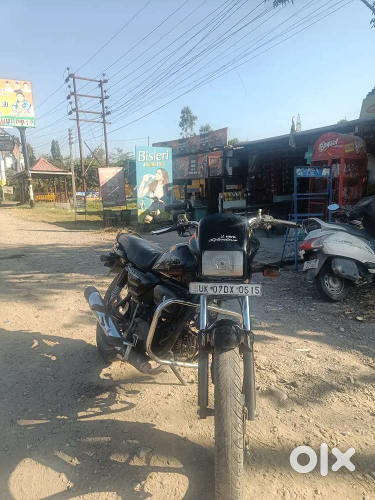 Splendor 21 model 22500 Chali Hui hai price 56000