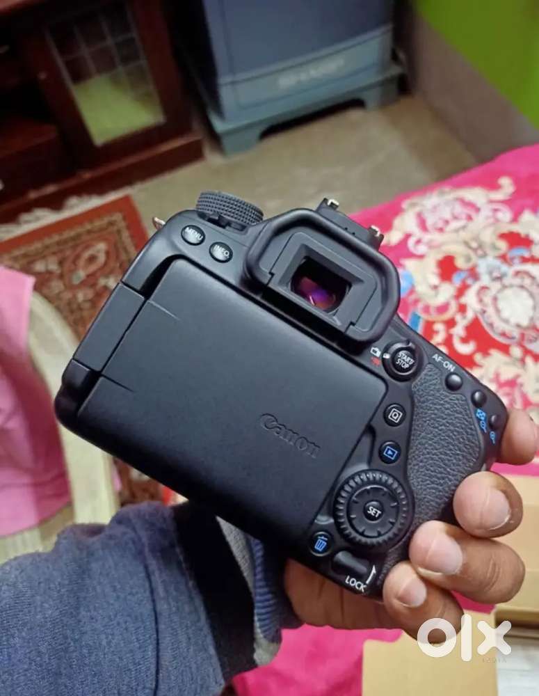 Canon 80d with 50mm 1.8 & 18-55mm kit