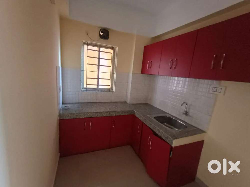 Bhetapara 3bhk Semi furnished flat available