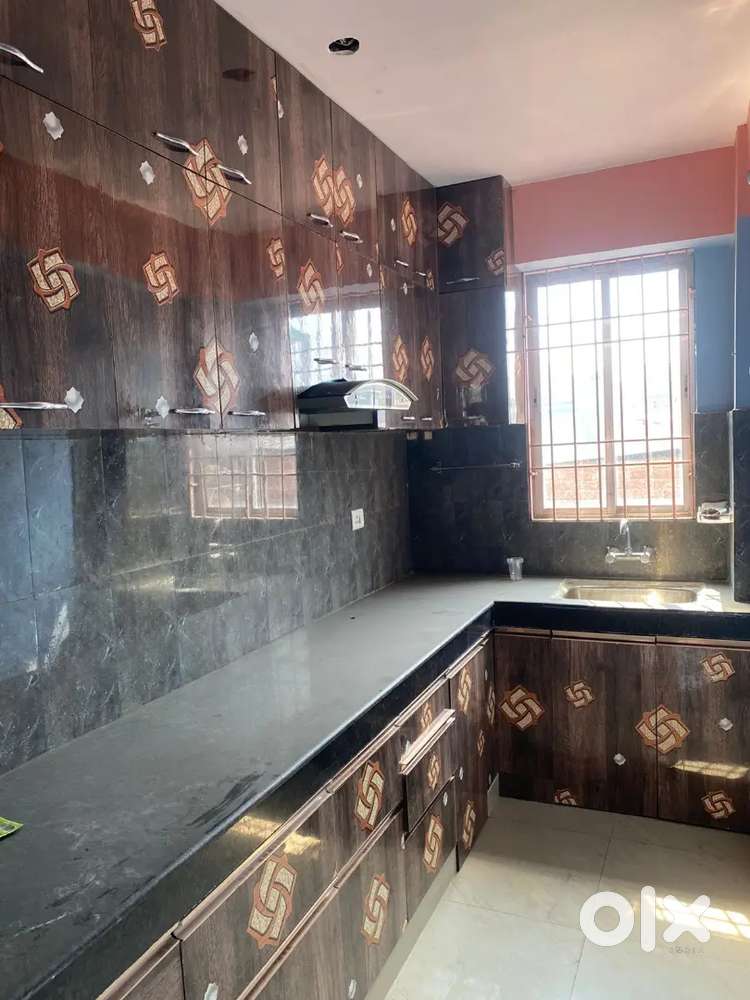 3 Bhk Good Spacious Flat For Sell Boring Road Chauraha Apartment.