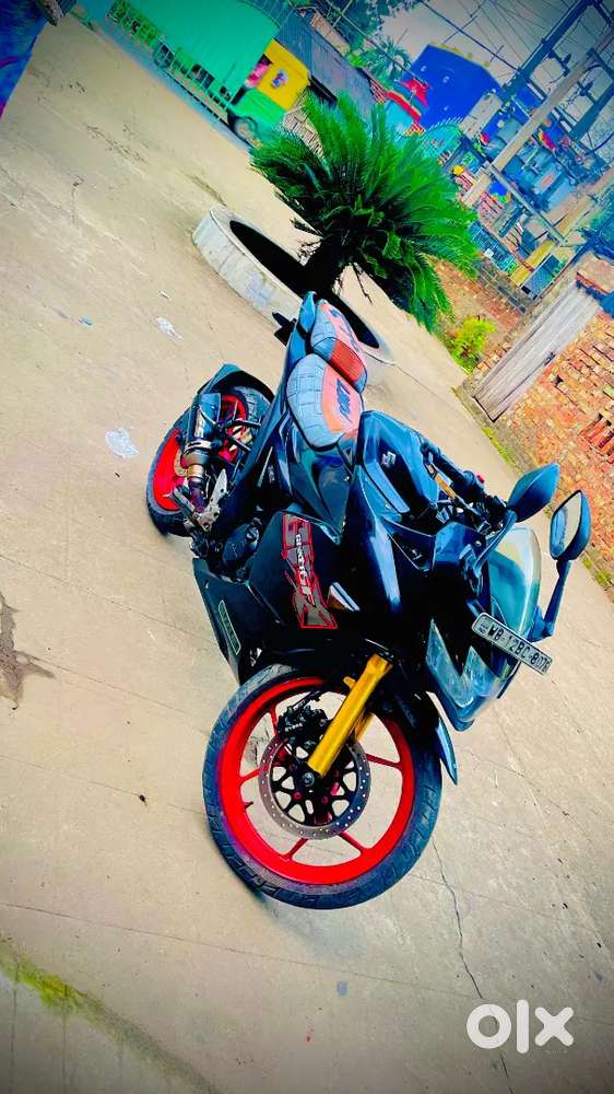 Suzuki gixxer sf
