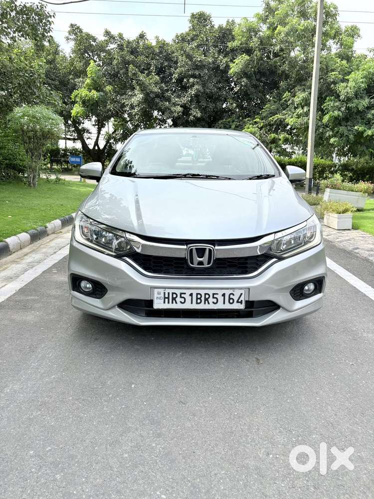 Honda City V MT Exclusive, 2018, Petrol