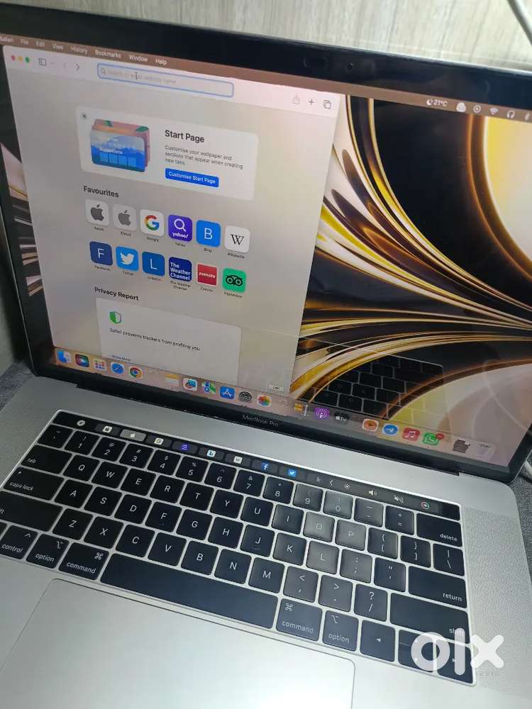 Apple Mack book Pro good condition graphics display uhd