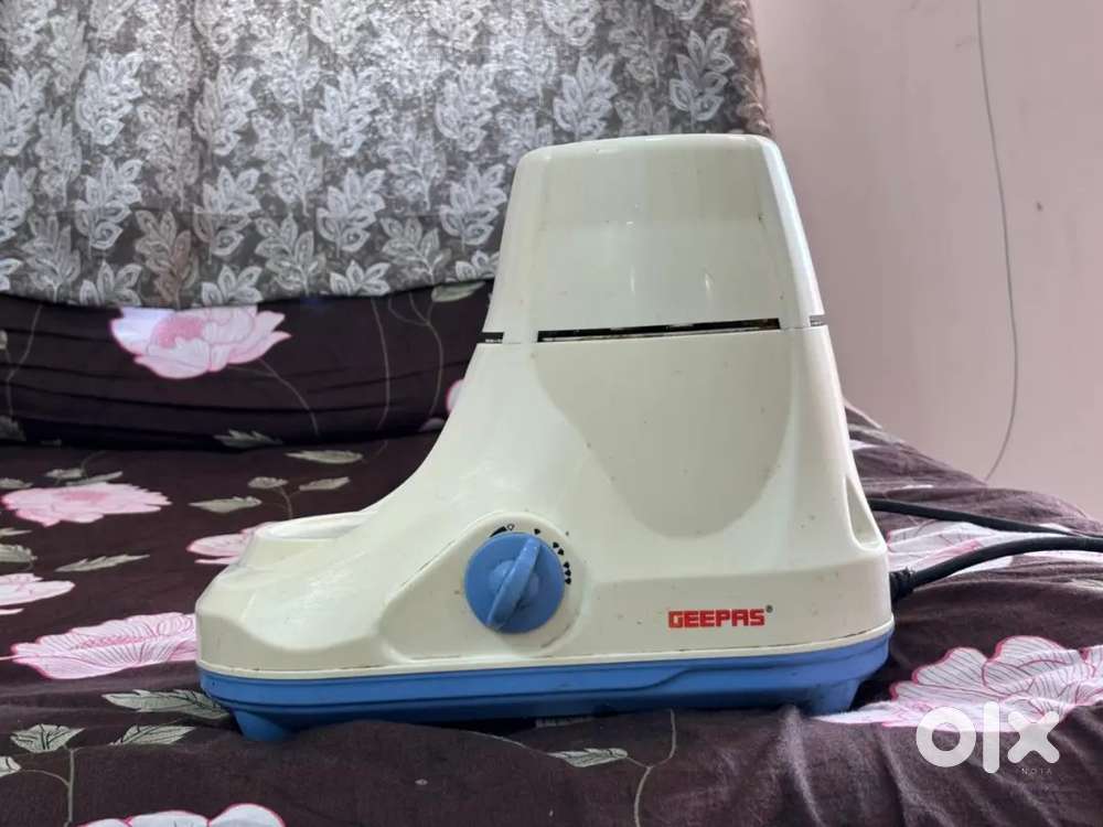 Geepas Mixer Grinder