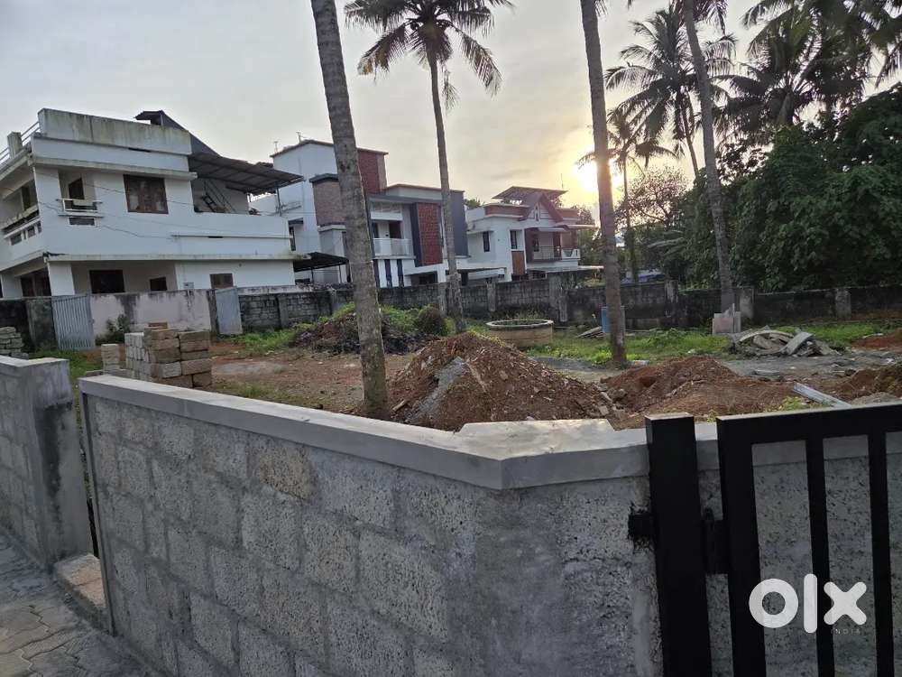 8 cent house plot for sale at Choondy, Aluva