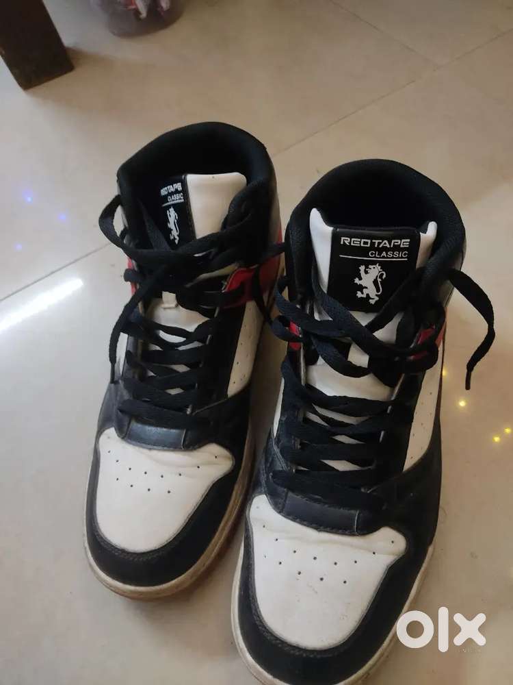 Redtape shoes Colourblocked PU High-Top Sneakers, Size: 8 (UK8)