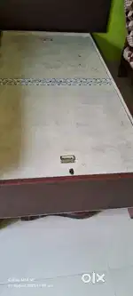 Single box bed with Mattress