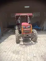 Very good condition messyy 4x4 tractor