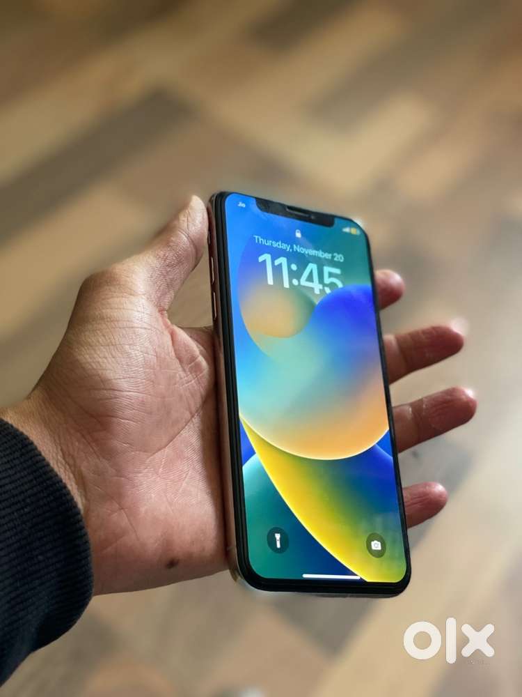 Iphone X 64 gb( Silver ) Brand new Condition with adapter and cover