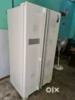 LG Side by Side Fridge 581Litre (Slow Cooling) in good condition