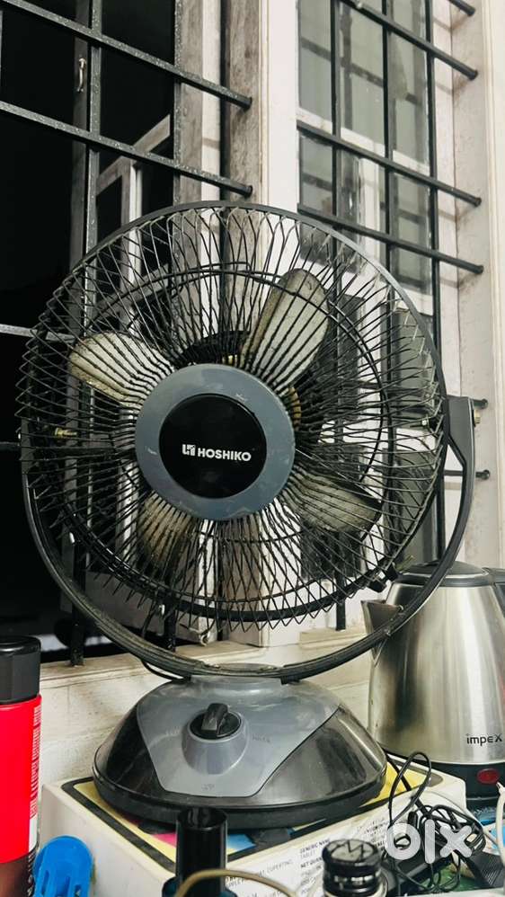 Table fan with three modes