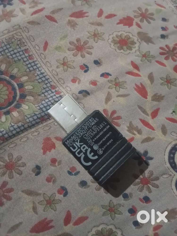 QCast Mirror EZC5201BS USB Wireless Dongle