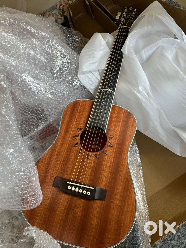 Strydom ST334 Travel Size Guitar