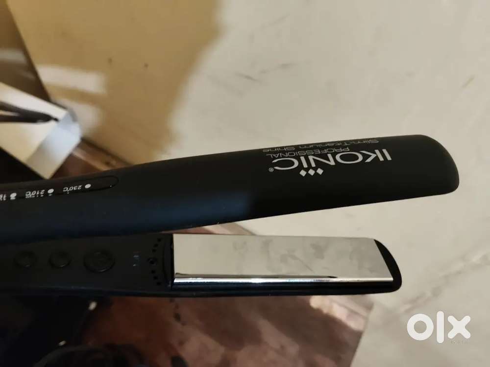 Hair straightening machine