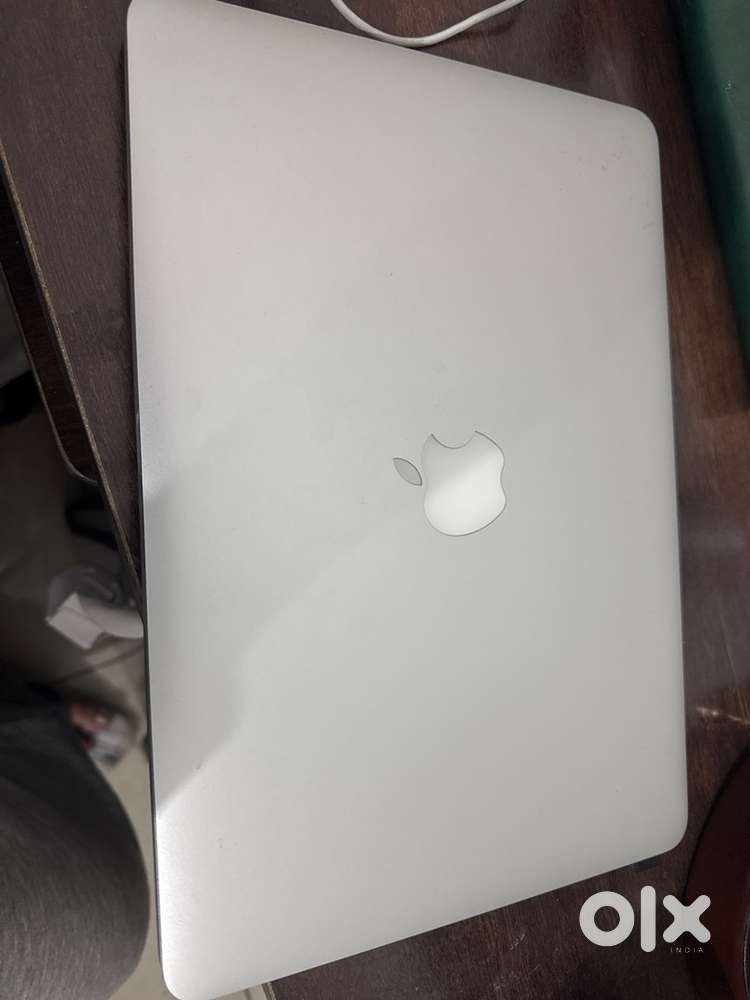 Macbook Pro crisp condition