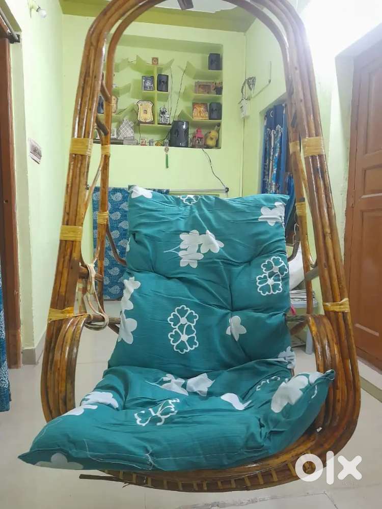 Hanging Swing with Cushion and chain