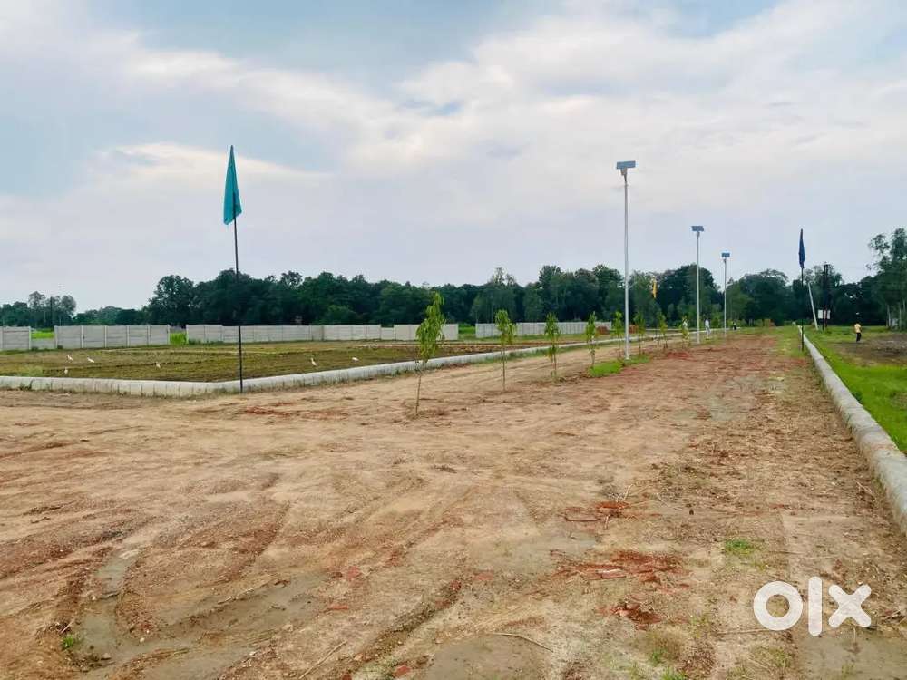 Khurdahi bazar HCl company se 10 minat ki duri par approved plot