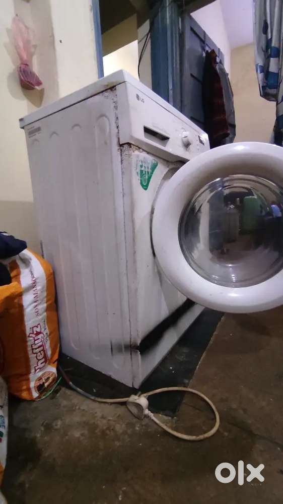 LG Fully Automatic Front Load Washing Machine