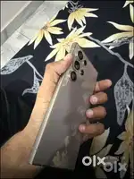 Is phone good single hand first owner