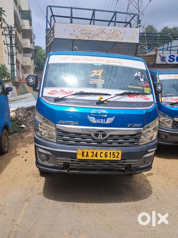 Tata intra v30 in good conditions