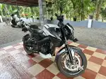 BAJAJ PULSAR NS200
