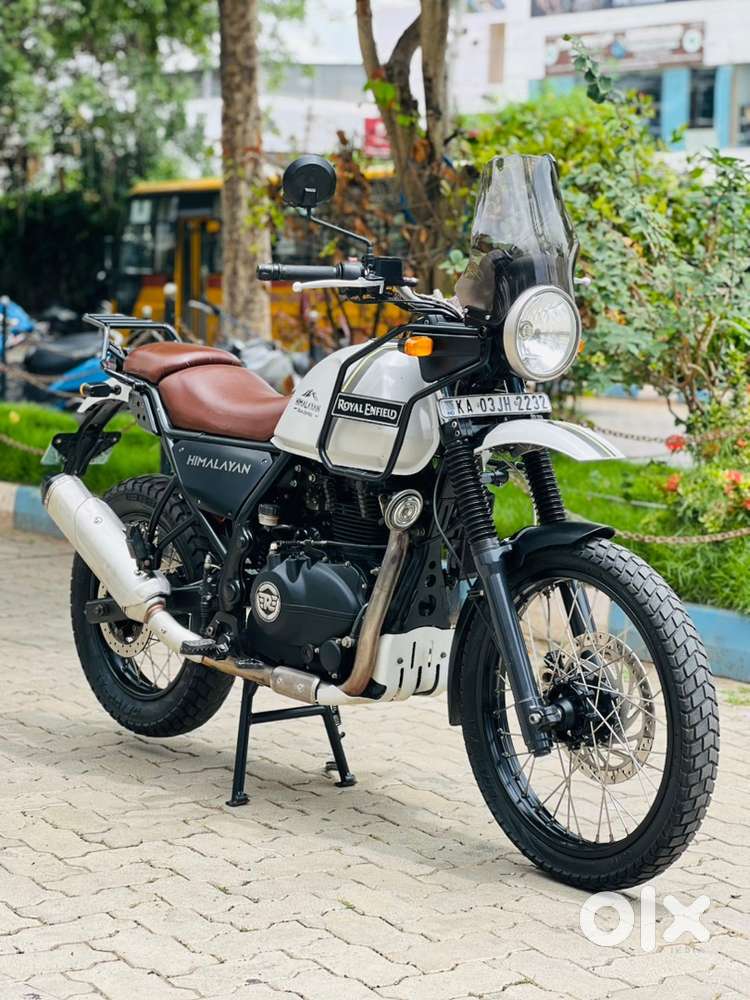 RE Himalayan 411 Bs3 Carburetor Engine