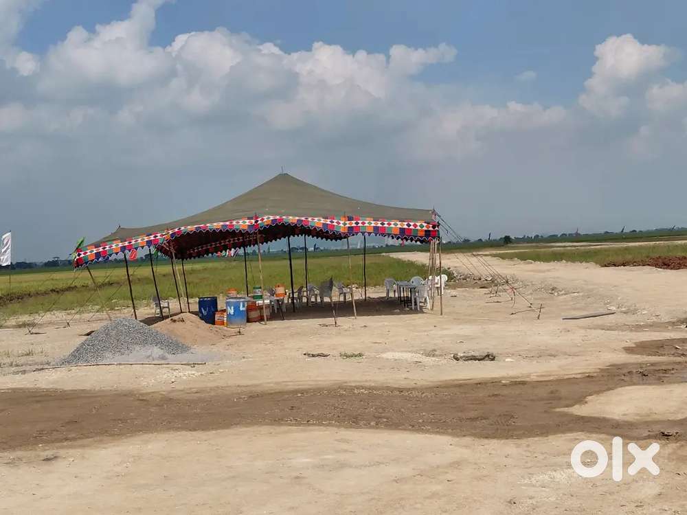 అమరావతి... కాజ దగ్గర.. ప్లాట్స్ కలవు