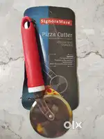 Pizza cutter