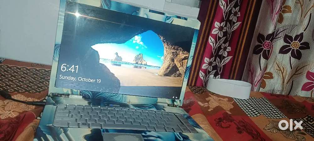 Dell Inspiron 1525 without battery Ram 3 gb 256 gb sdd install