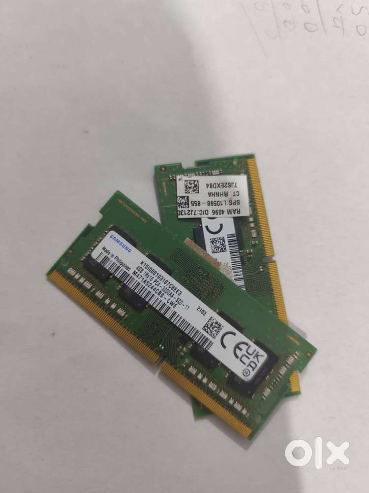 Samsung DDR- 4 Ram Sticks 4GB 3200MHz.