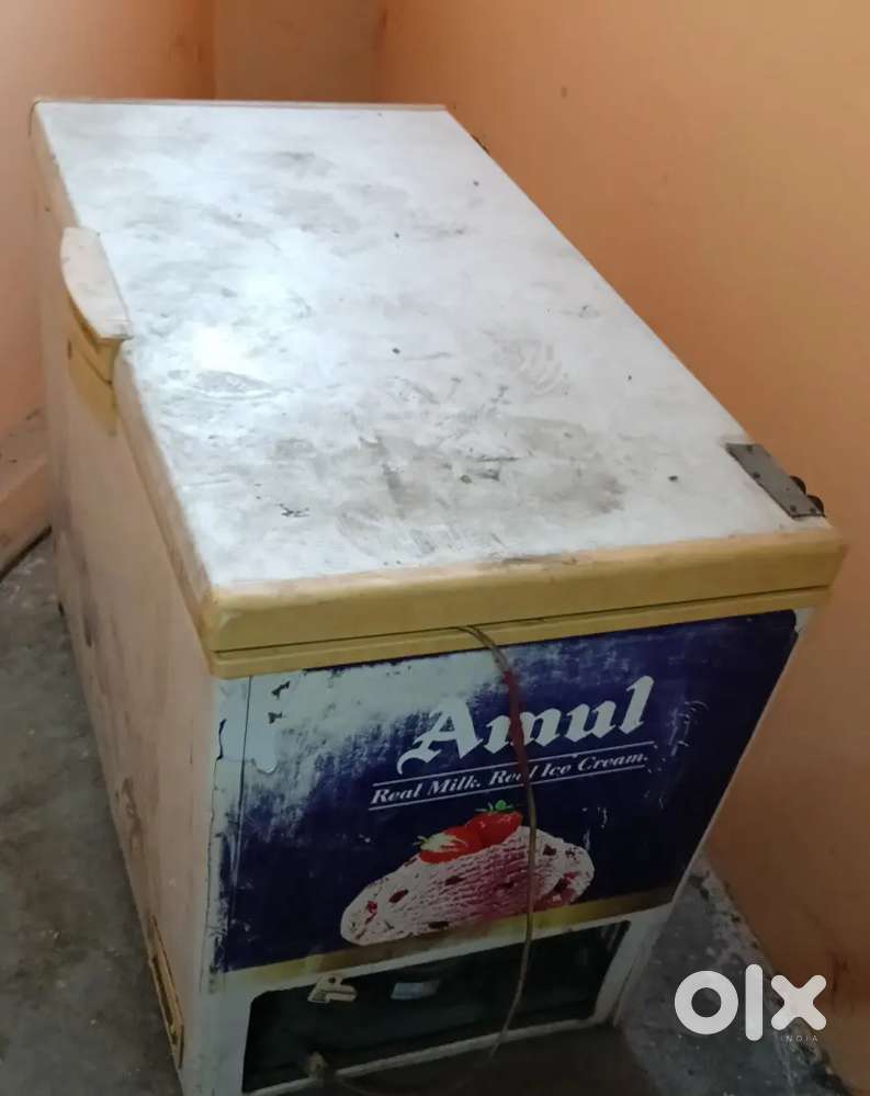 Sale Indian Counter Bhatti and D Freezer