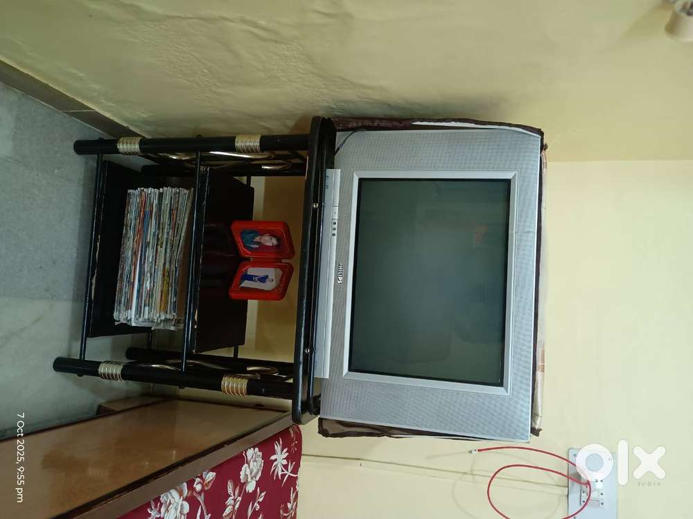 Philips 21-inch Colour TV (2005 Model) – Working Condition