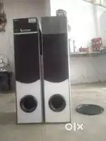 Home theatre towers good condition