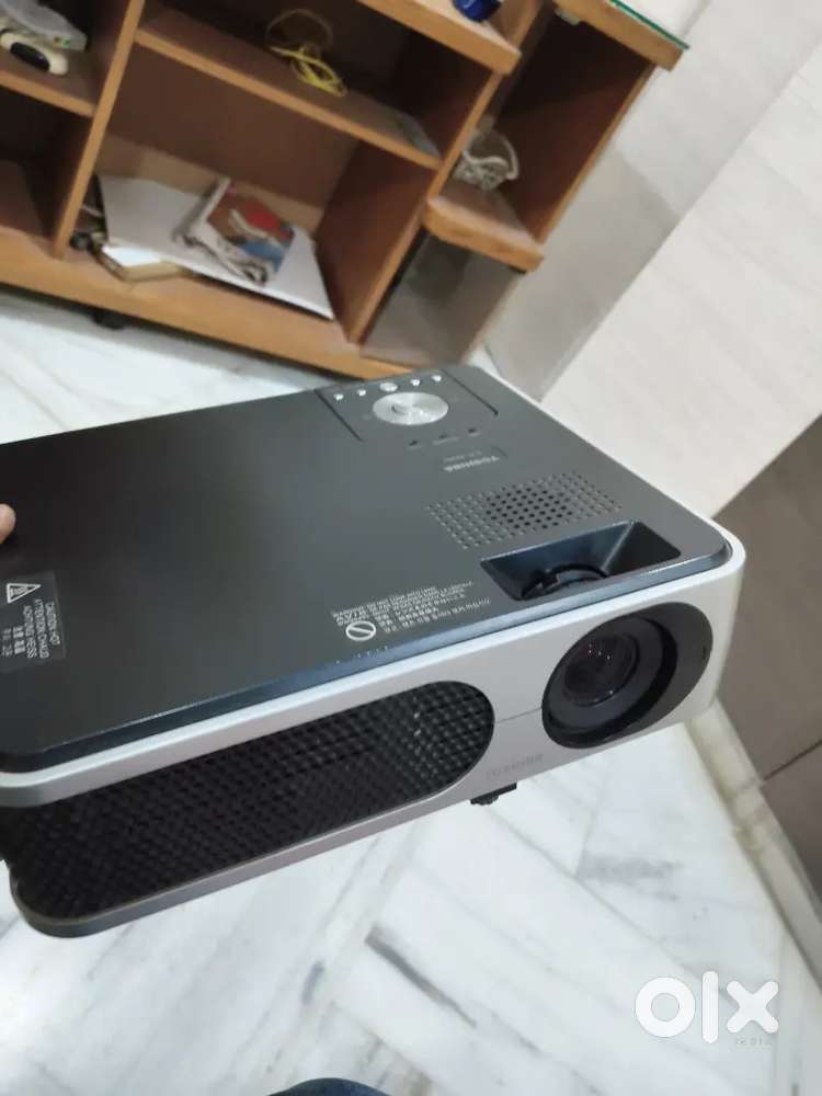 Thoshiba projecter