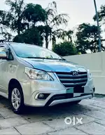 Toyota Innova 2012