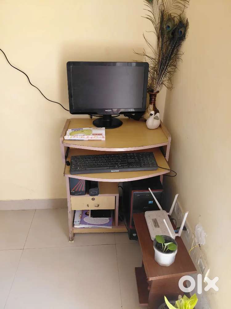 Desktop working condition with Table