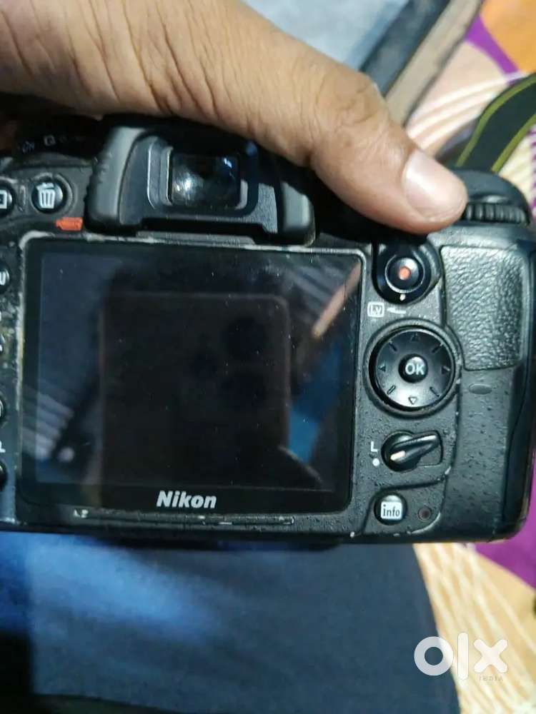 D7000 body only