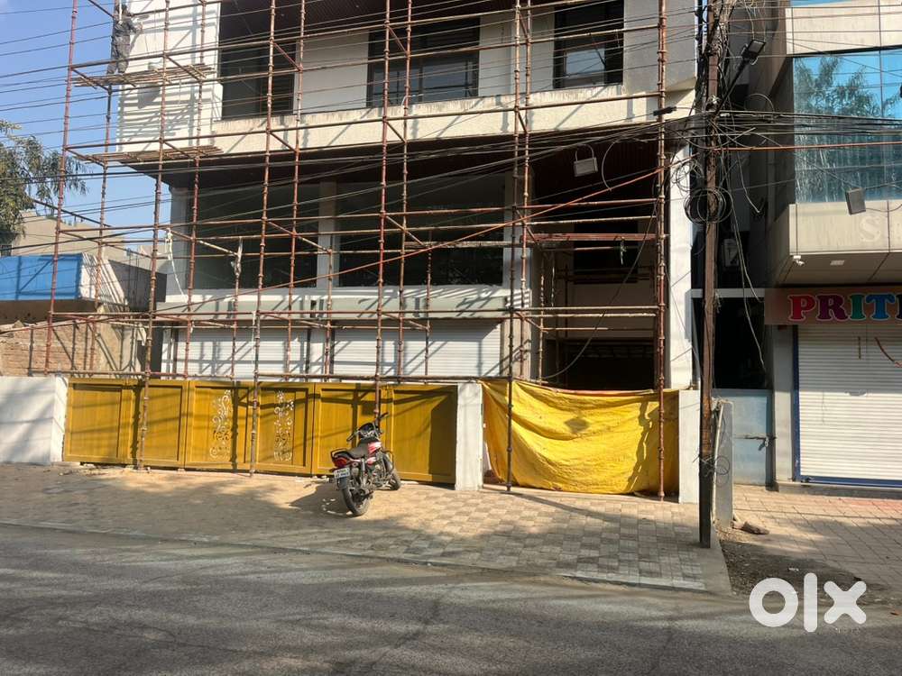 Office and showroom space available