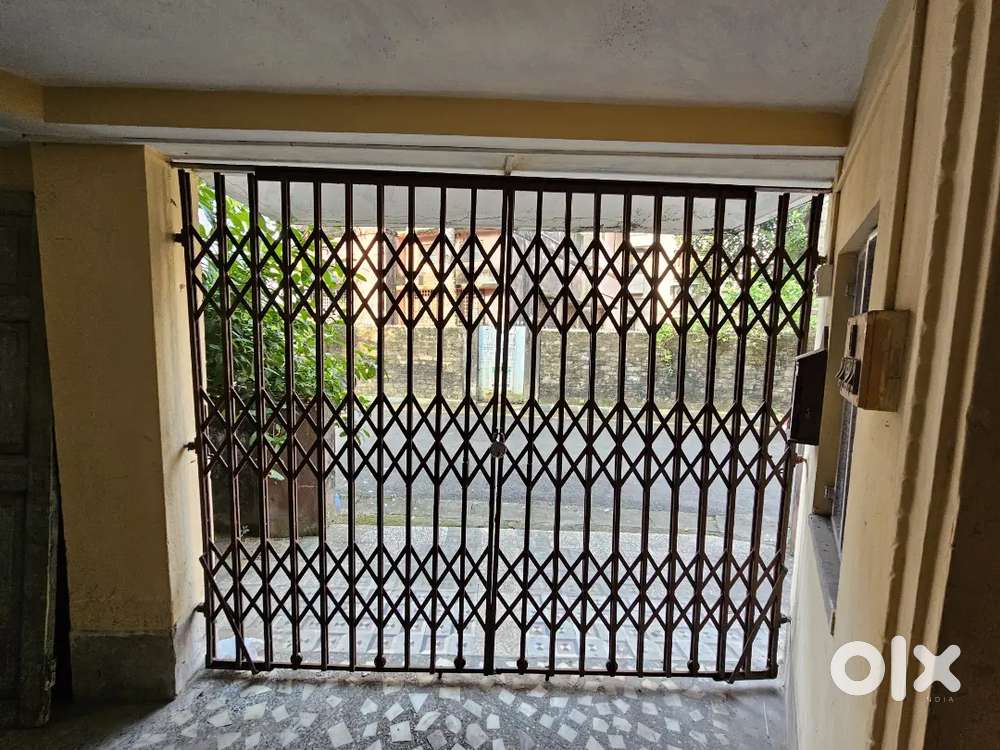 2 BHK Semi furnished flat for Rent