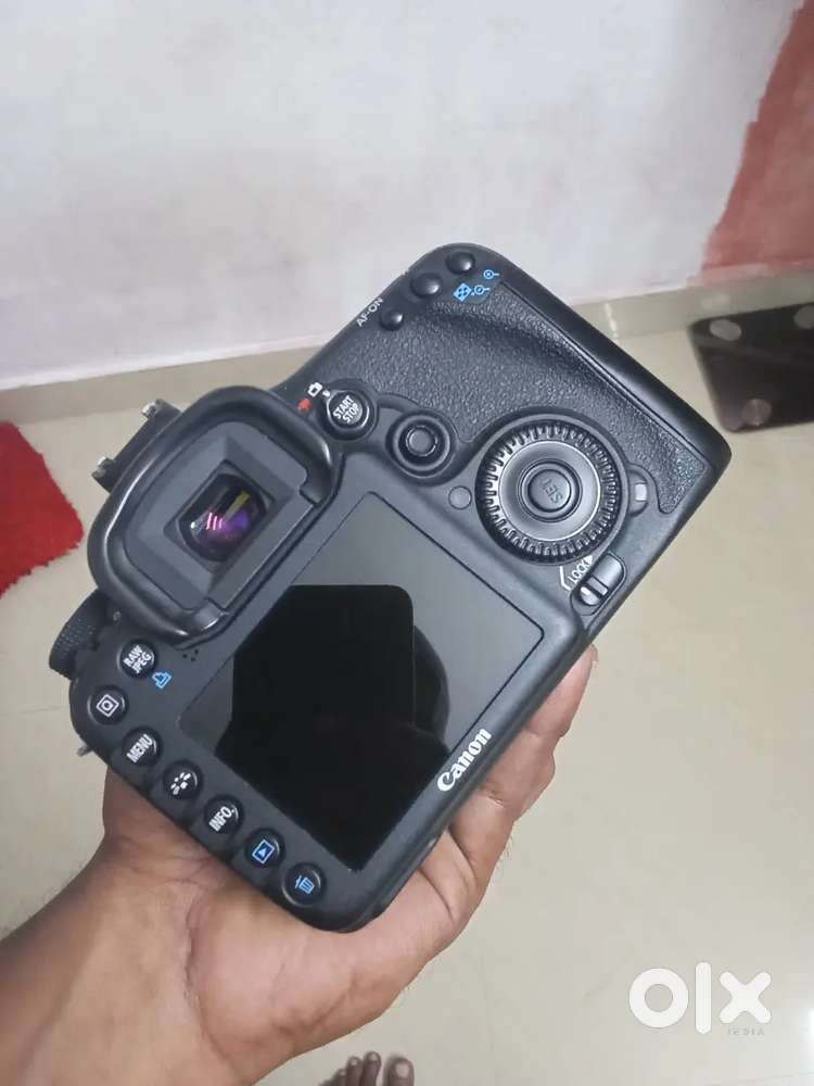 Canon 7d good condition Exchange i phone all so welcom