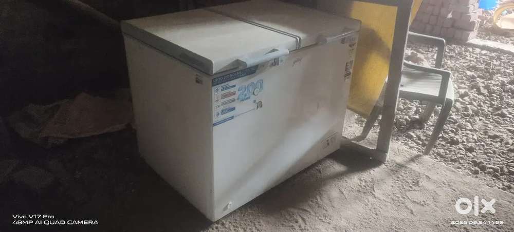 Deep freezer