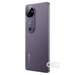 The phone is very big it is an old 3 machine absolutely new hsj v40