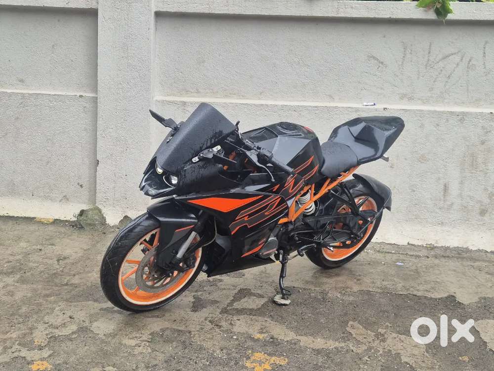KTM RC 200 METRE BAND TOP CONDITION FIX PRICE