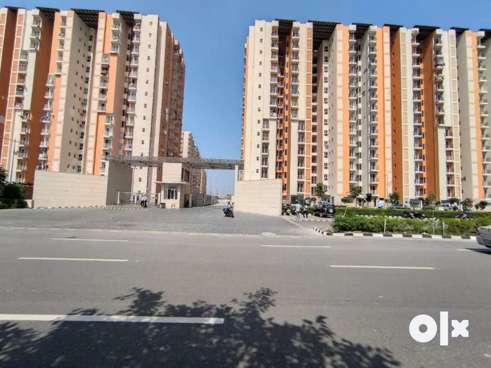 2bhk raw flat for rent wave city dream homes nh 24 ghaziabad
