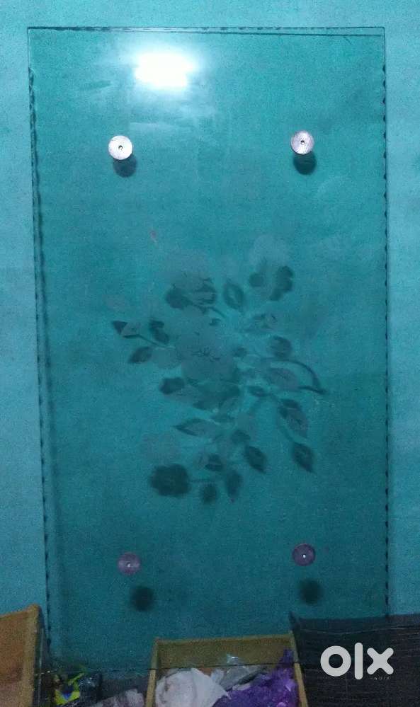 Centre table designer glass top new condition