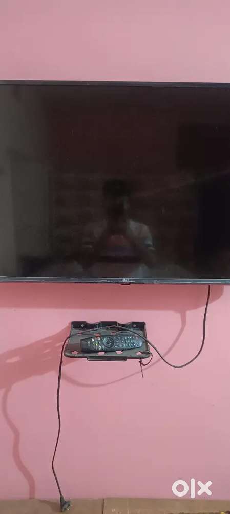 Lg Smart Tv with remote